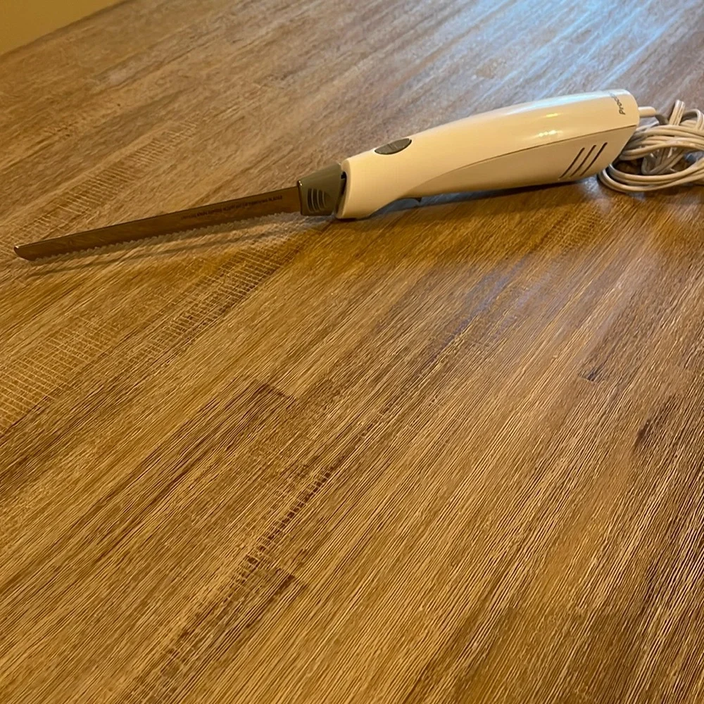 Proctor Silex Electric Knife
